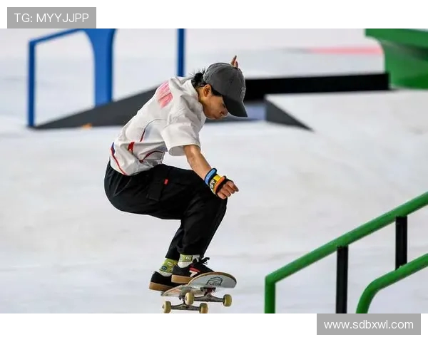 南京滑板队在世界攀岩锦标赛中的耐力表现分析与点评